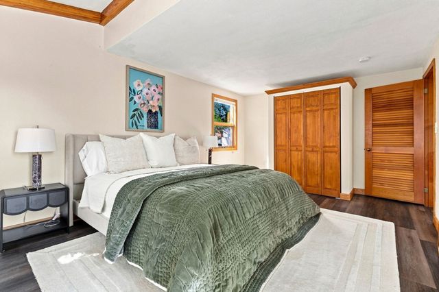 19 Elliott St, Melrose, MA 02176