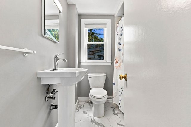 19 Elliott St, Melrose, MA 02176