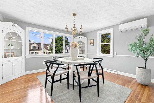 19 Elliott St, Melrose, MA 02176