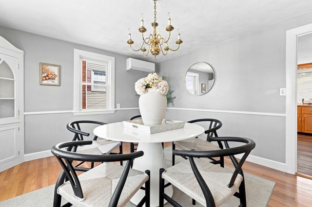 19 Elliott St, Melrose, MA 02176