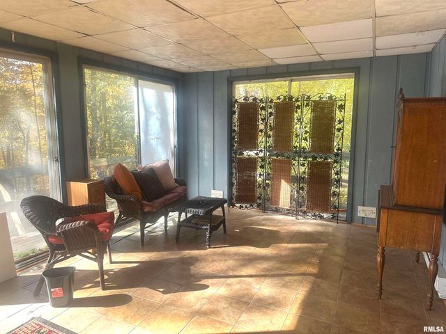 138 Worthen Road, Murphysboro, IL 62966