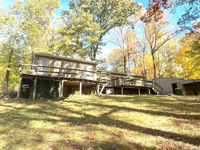 138 Worthen Road, Murphysboro, IL 62966