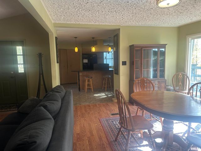 138 Worthen Road, Murphysboro, IL 62966