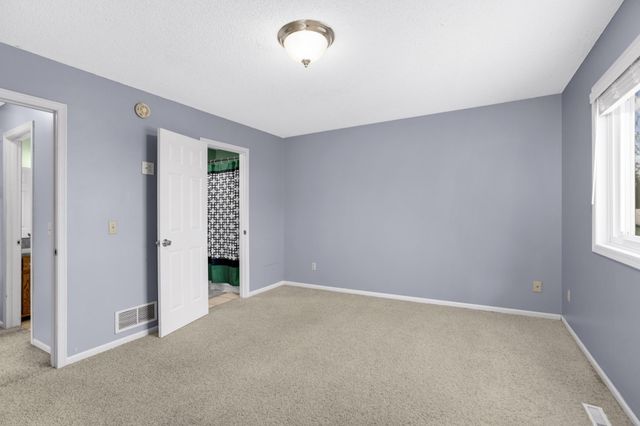 2173 Grimm Road, Chaska, MN 55318