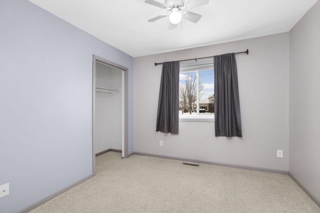 2173 Grimm Road, Chaska, MN 55318