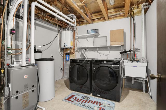 2173 Grimm Road, Chaska, MN 55318