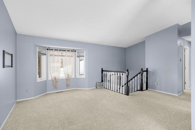 2173 Grimm Road, Chaska, MN 55318