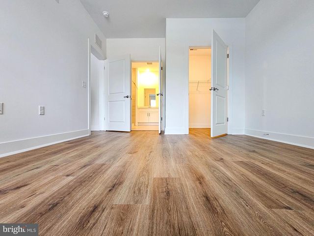 2107 PRINCE HALL DR, Pennington, NJ 08534