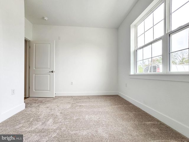 2107 PRINCE HALL DR, Pennington, NJ 08534