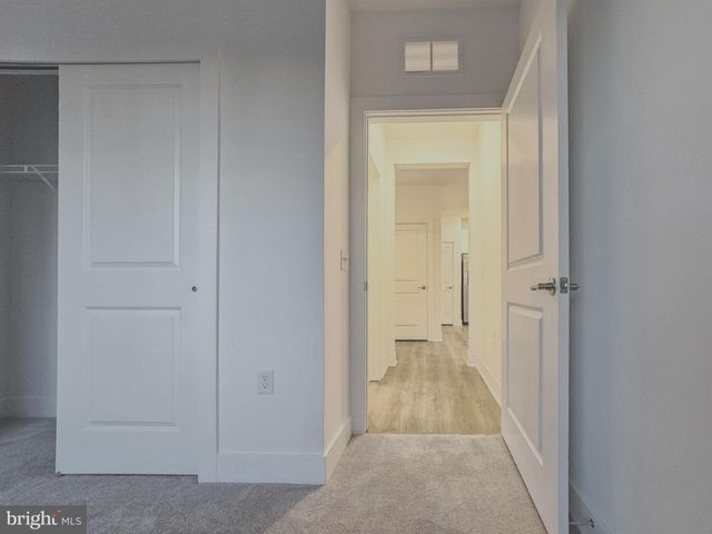 2107 PRINCE HALL DR, Pennington, NJ 08534