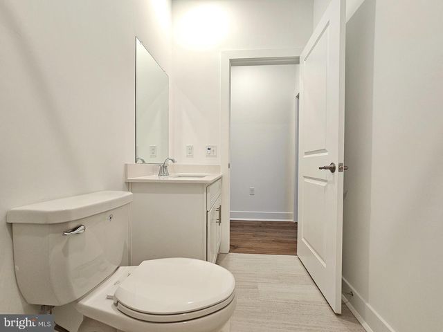 2107 PRINCE HALL DR, Pennington, NJ 08534