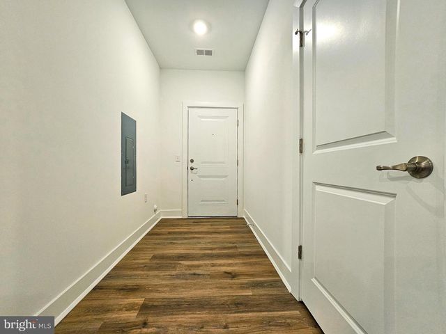 2107 PRINCE HALL DR, Pennington, NJ 08534