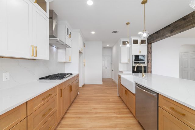 5910 Country Brook Court, Sugar Land, TX 77479