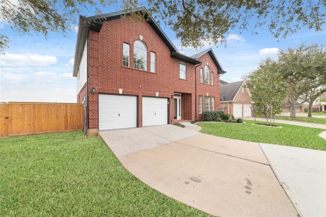 5910 Country Brook Court, Sugar Land, TX 77479