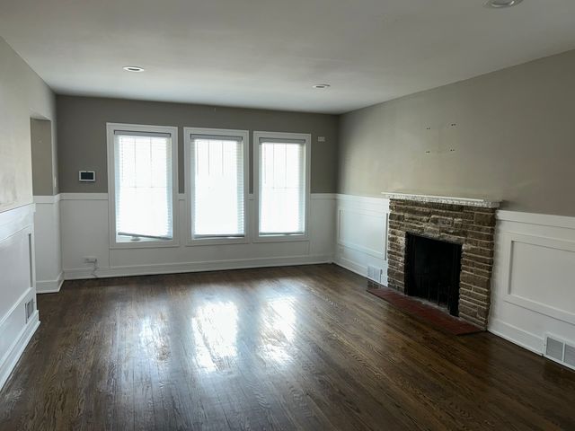 1757 E 71st Place, Chicago, IL 60649