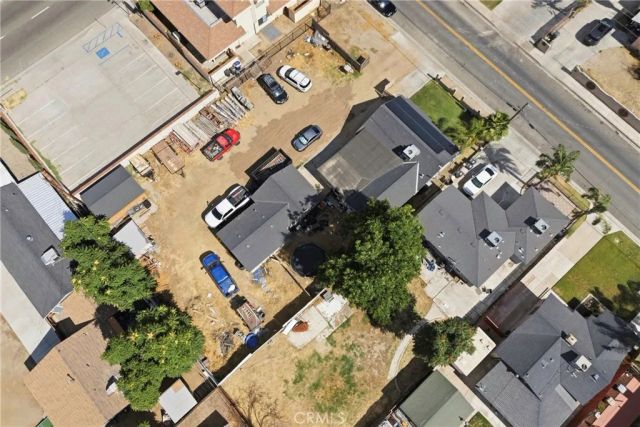 1724 Terrace Way, Bakersfield, CA 93304