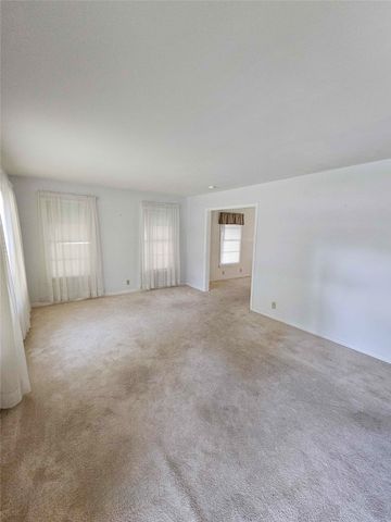 5100 Melbourne Drive, Fort Worth, TX 76114