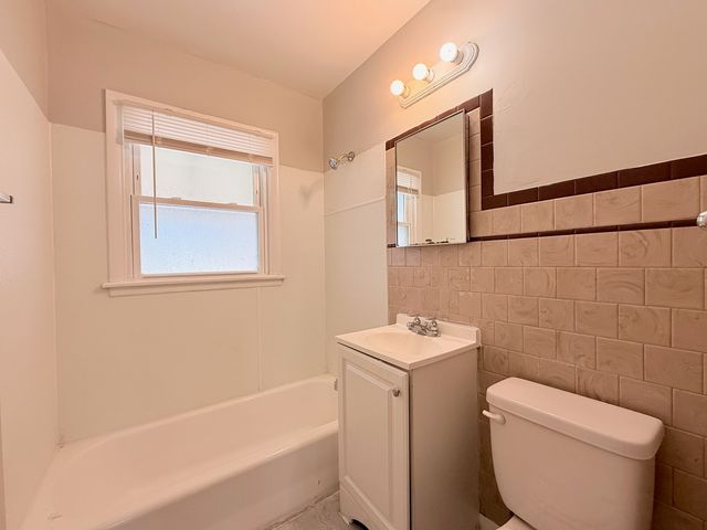 326 Clyde Avenue, Calumet City, IL 60409