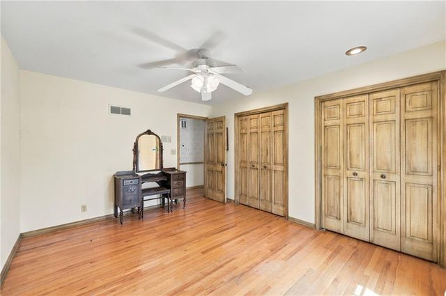 306 NW Lincolnwood Drive, Lee's Summit, MO 64063