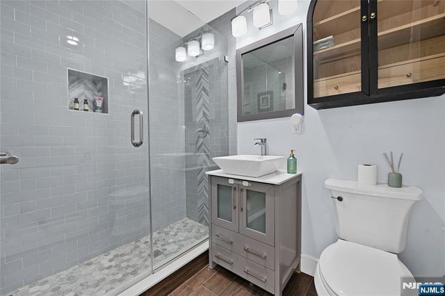 390 Prospect Street, Glen Rock, NJ 07452