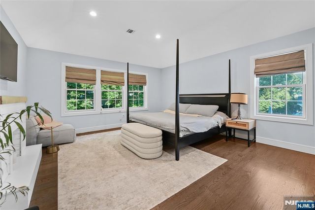 390 Prospect Street, Glen Rock, NJ 07452