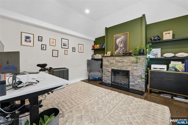 390 Prospect Street, Glen Rock, NJ 07452