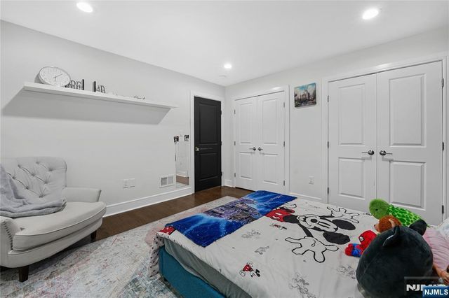 390 Prospect Street, Glen Rock, NJ 07452