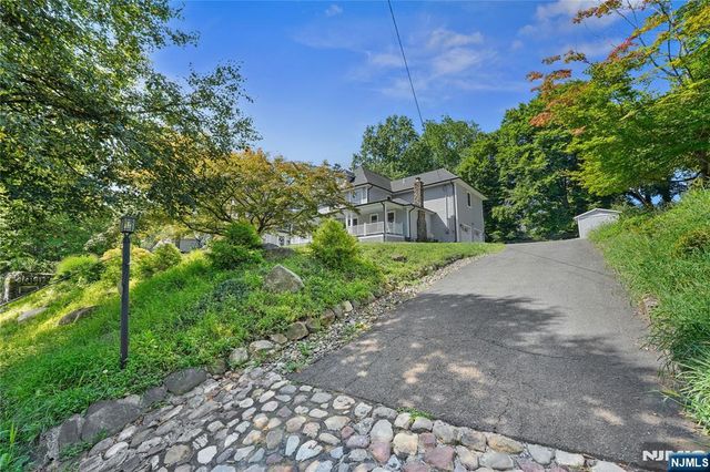 390 Prospect Street, Glen Rock, NJ 07452