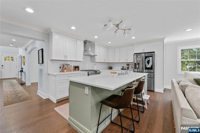 390 Prospect Street, Glen Rock, NJ 07452