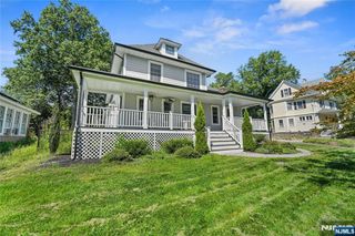 390 Prospect Street, Glen Rock, NJ 07452
