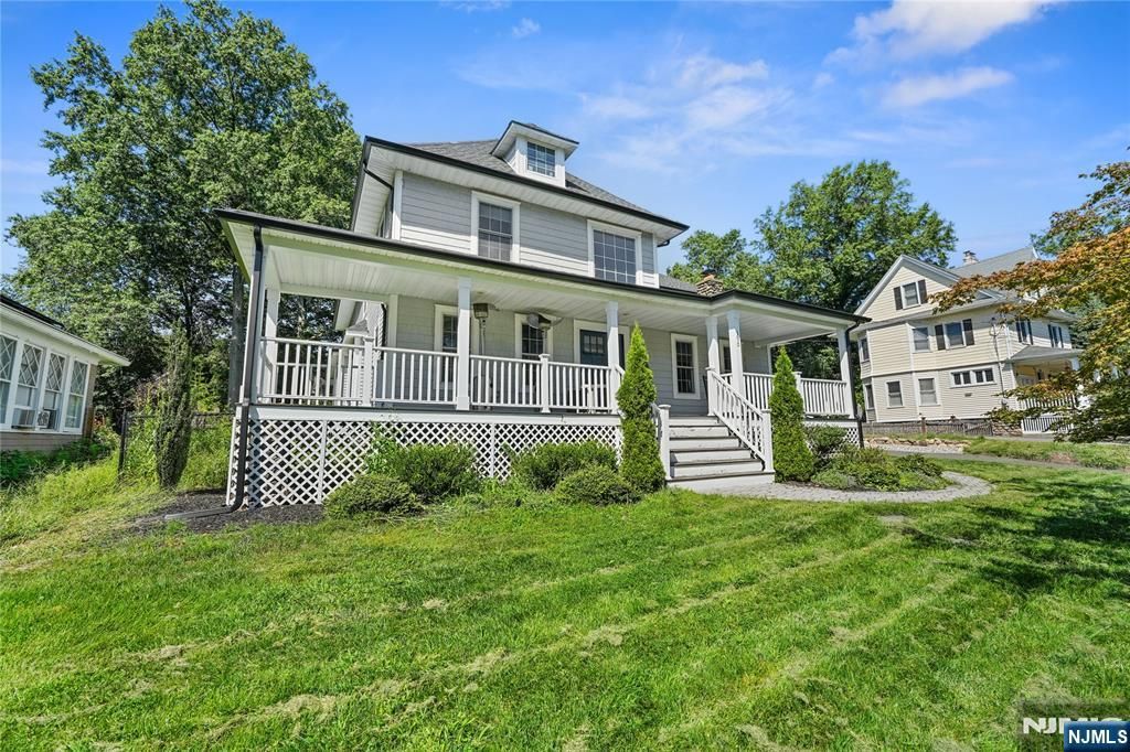 390 Prospect Street, Glen Rock, NJ 07452