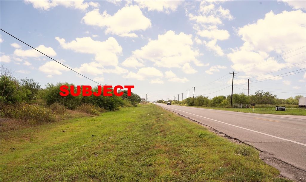 1242 Saratoga Blvd, Corpus Christi, TX 78417 — photo 3