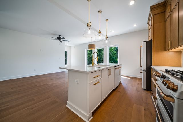 533 Whispering Hills Dr B, Nashville, TN 37211