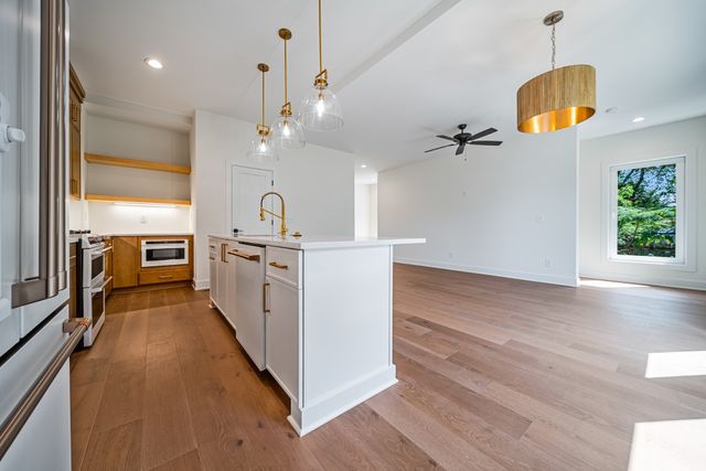 533 Whispering Hills Dr B, Nashville, TN 37211