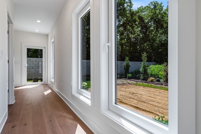 533 Whispering Hills Dr B, Nashville, TN 37211