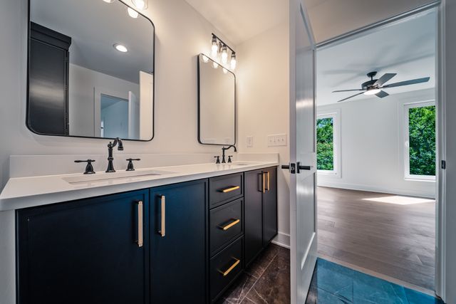 533 Whispering Hills Dr B, Nashville, TN 37211