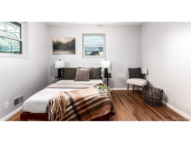 1040 E 112th Pl, Northglenn, CO 80233