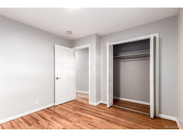 1040 E 112th Pl, Northglenn, CO 80233