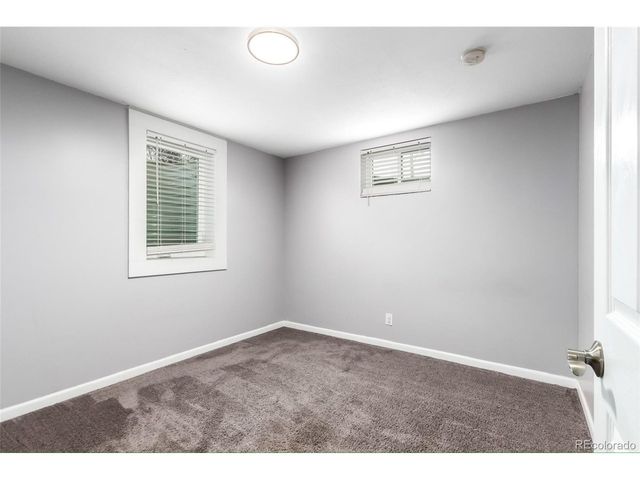 1040 E 112th Pl, Northglenn, CO 80233