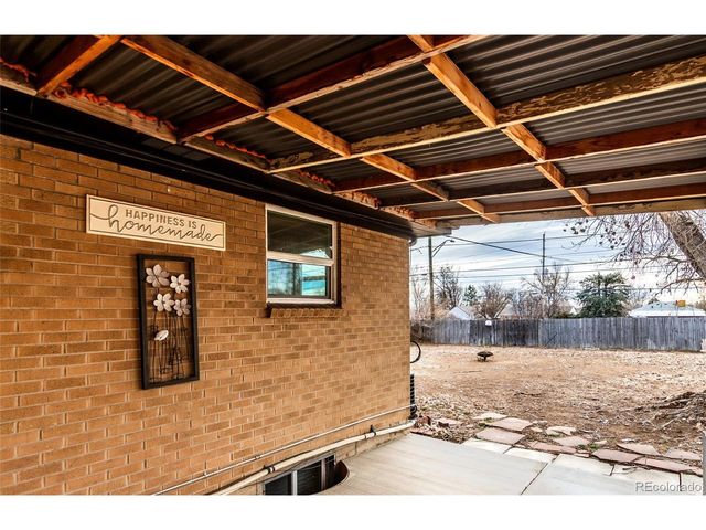 1040 E 112th Pl, Northglenn, CO 80233