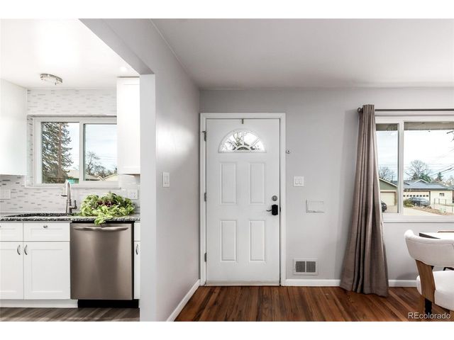 1040 E 112th Pl, Northglenn, CO 80233