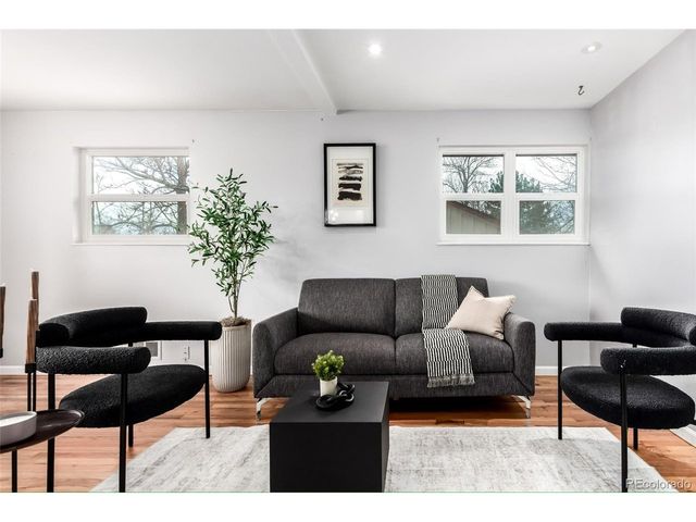 1040 E 112th Pl, Northglenn, CO 80233