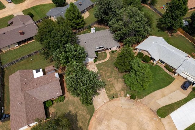 2533 Indian Creek Court, Oklahoma City, OK 73120