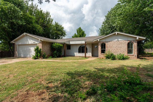 2533 Indian Creek Court, Oklahoma City, OK 73120