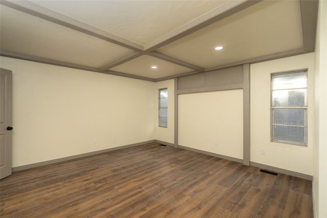 2533 Indian Creek Court, Oklahoma City, OK 73120