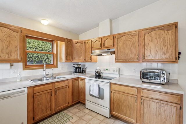 N2759 Cross Street, Lodi, WI 53555