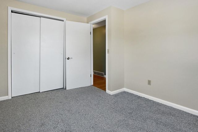 2 Tufts Drive, Nashua, NH 03064