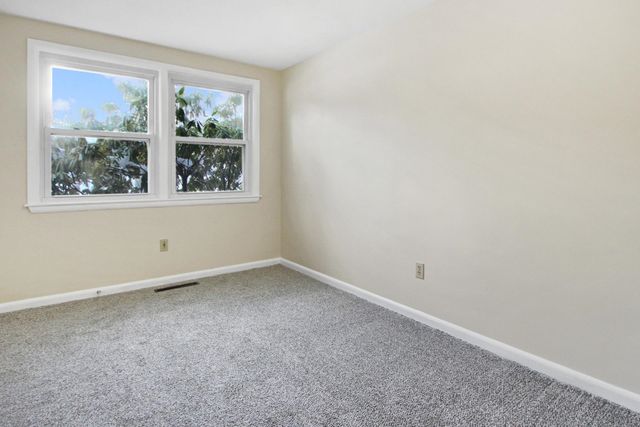 2 Tufts Drive, Nashua, NH 03064