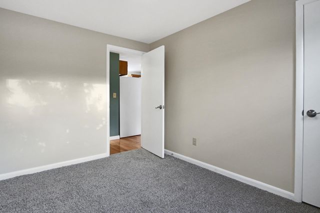 2 Tufts Drive, Nashua, NH 03064