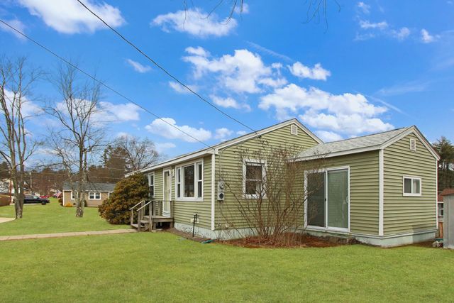 2 Tufts Drive, Nashua, NH 03064